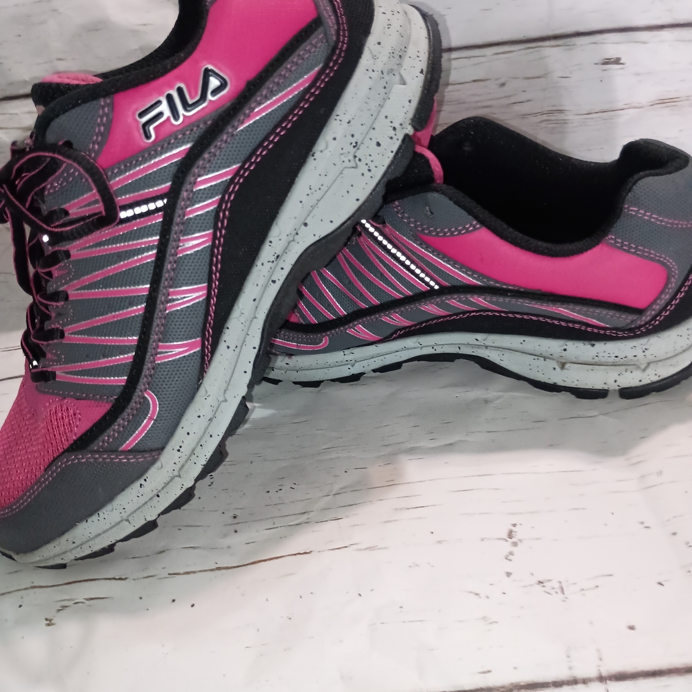 Fila Women's Pink and Gray Running Shoes